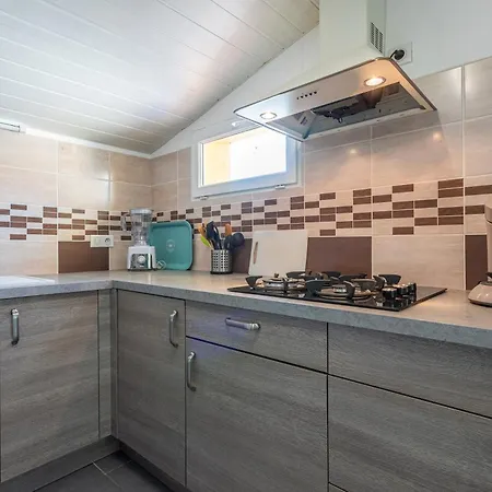 Les Mimosas Semesterbostad