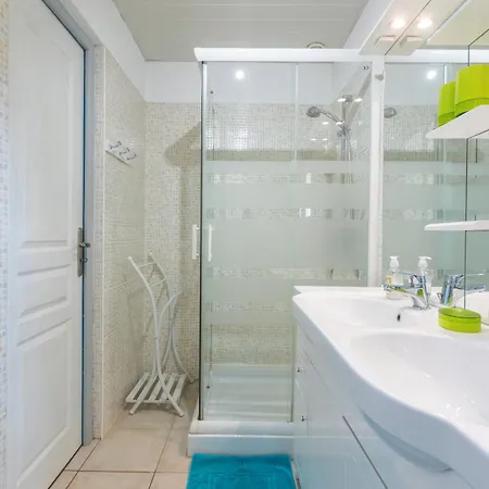 Les Mimosas Борм-ле-Мимоза